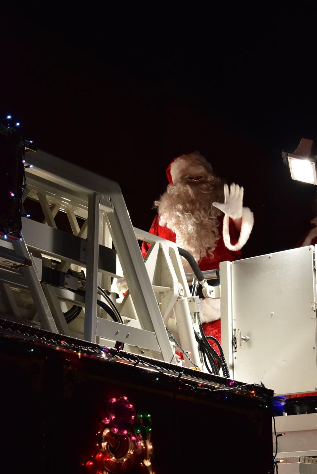 Weston Wv Christmas Parade 2022 Lewis County Holiday Happenings: Weston, Jane Lew Plan Christmas Parades  While Miracle On Main Celebration Returns Dec. 4 | Wv News | Wvnews.com
