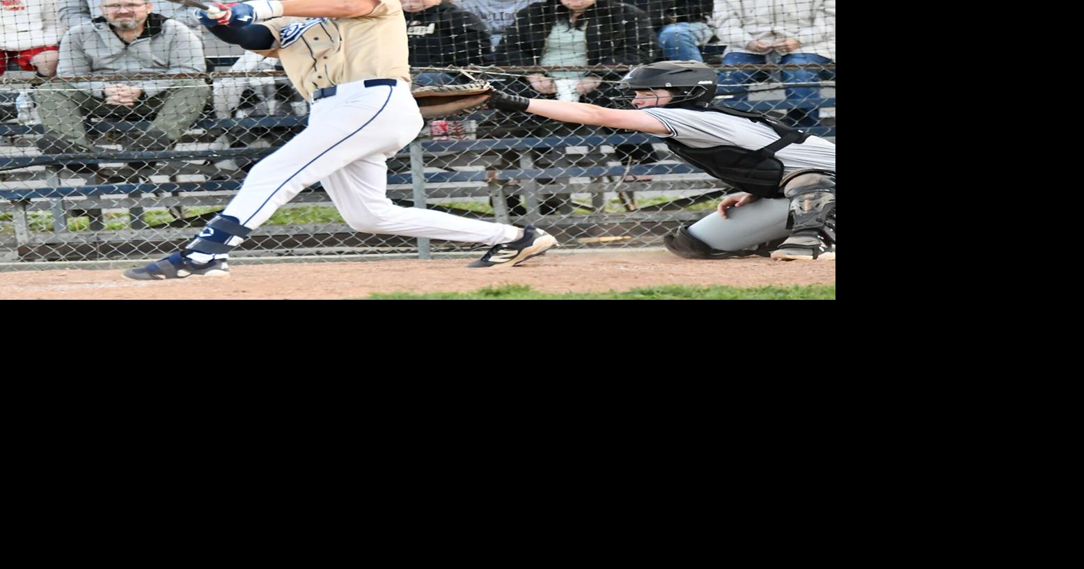 EFHS 5 UHS 1 WALK OFF SINGLE.JPG