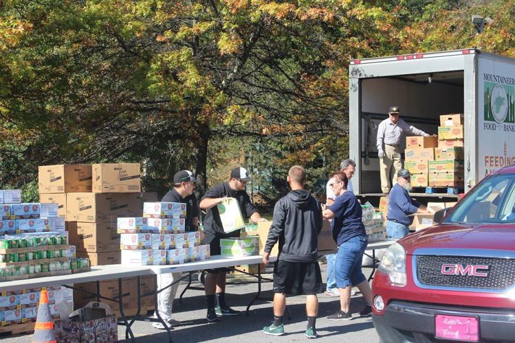 Free nonperishable food available Wednesday in Salem through mobile