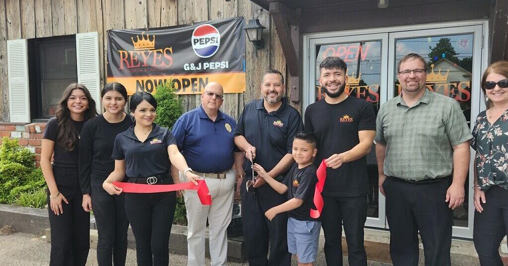 Ribbon Cutting held for Reyes in Gallipolis | Gallipolis News | wvnews.com