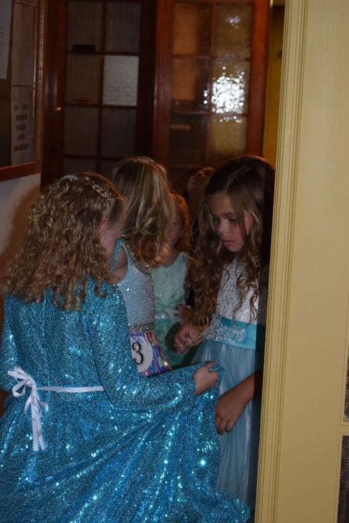 Lewis County Wash Christmas Pageant 2021 First Official Lewis County Fair Event For 2021 Was The Queen S Pageant Wvnews Com