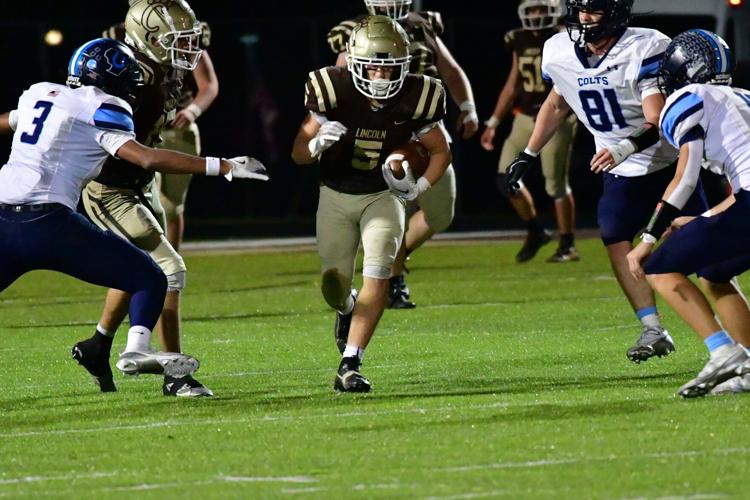 Lincoln gets quality win over Philip Barbour behind Bart's passing