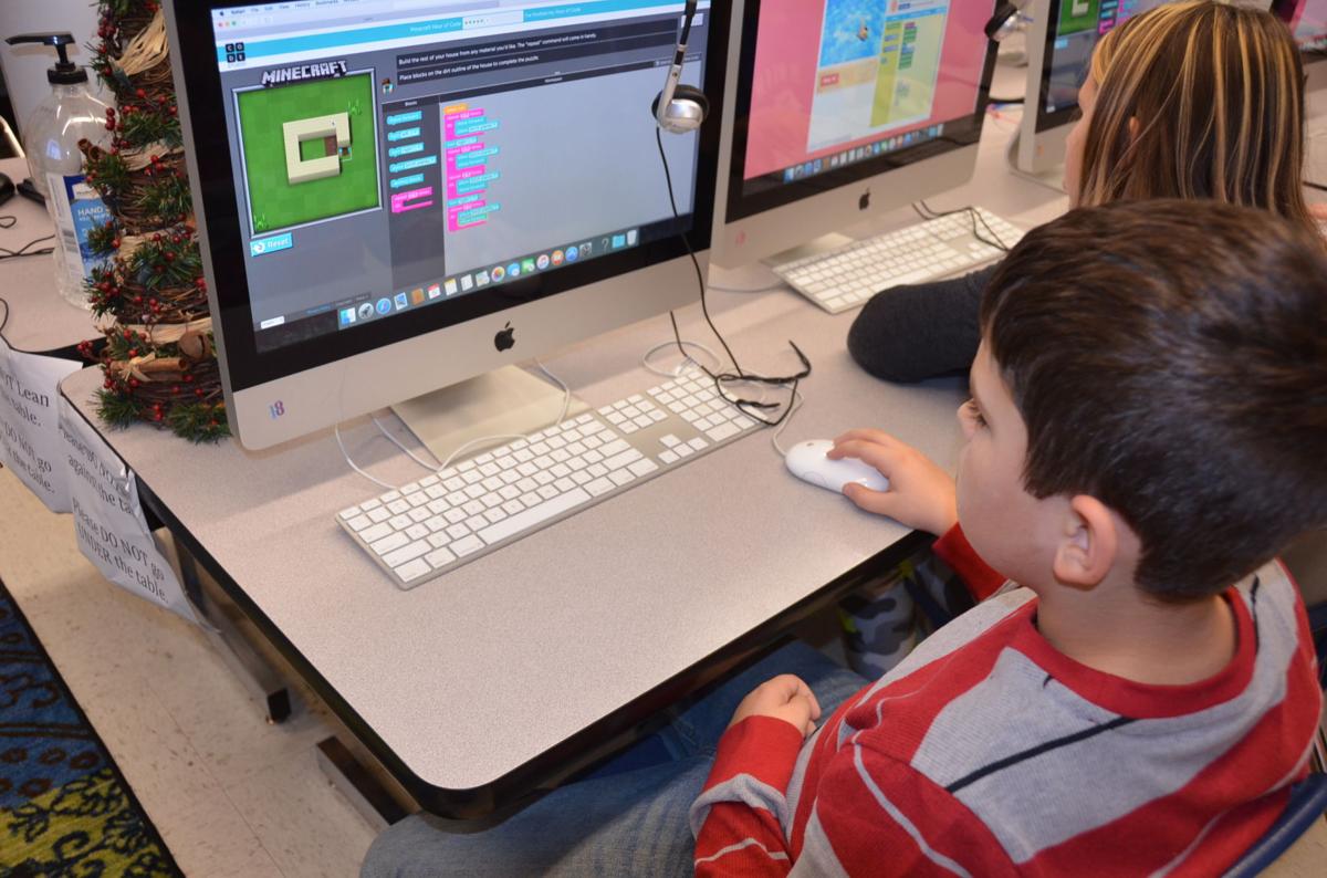 Johnson Students Explore Computer Programming For Computer Science