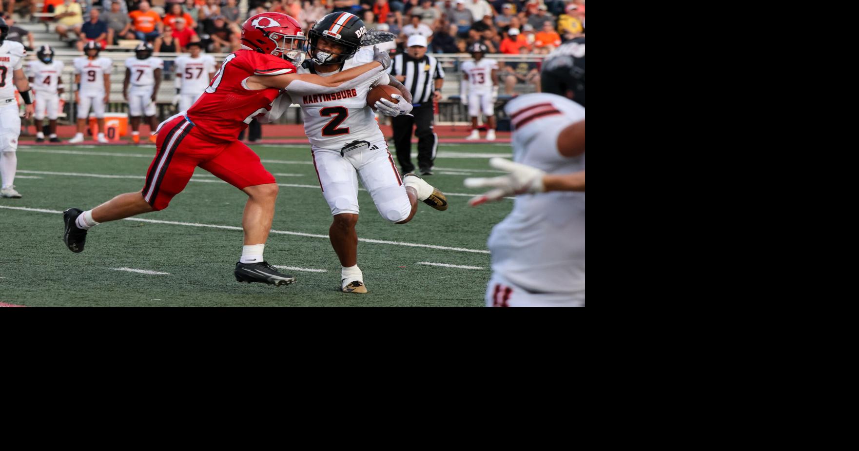 Bulldogs win showdown with Bridgeport, 35-21