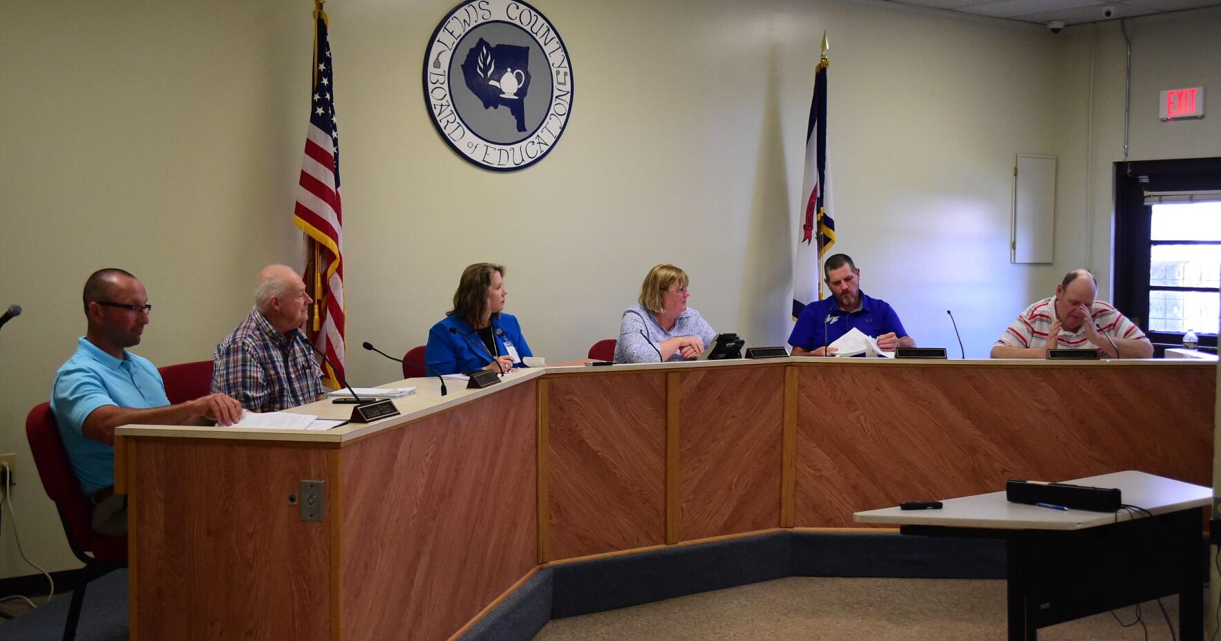 Lewis County Board of Education holds first regular meeting with new superintendent - Vimarsana News