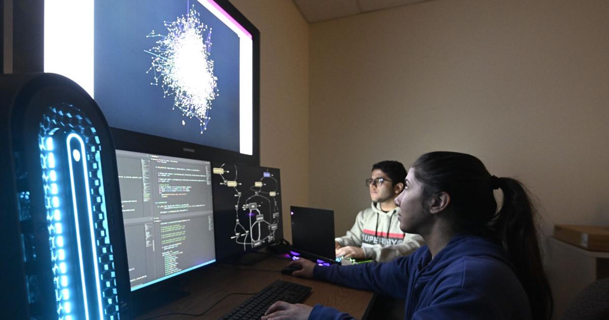 WVU researchers aim to propel machine learning by mapping electric fish | State Journal News