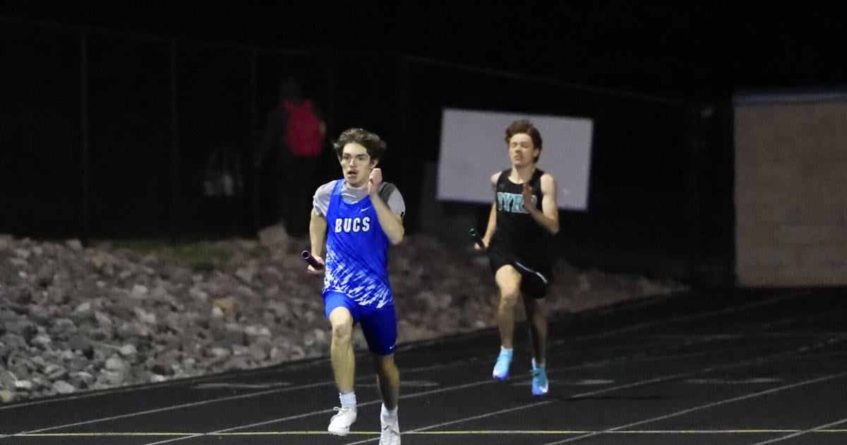 Simmons 4x400.JPG