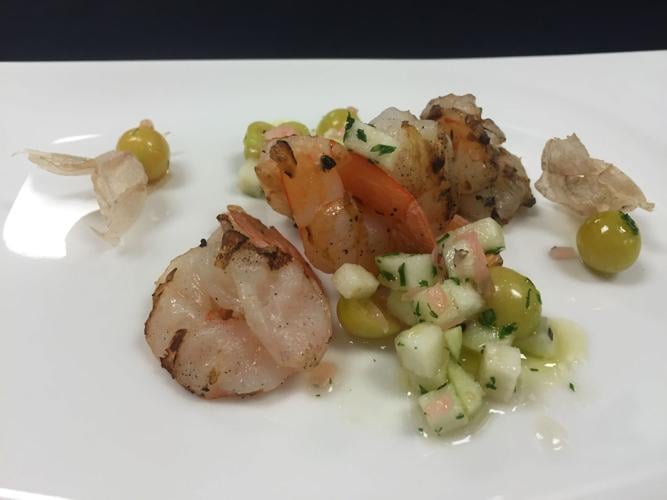 Shrimp with Cape gooseberries and apple relish