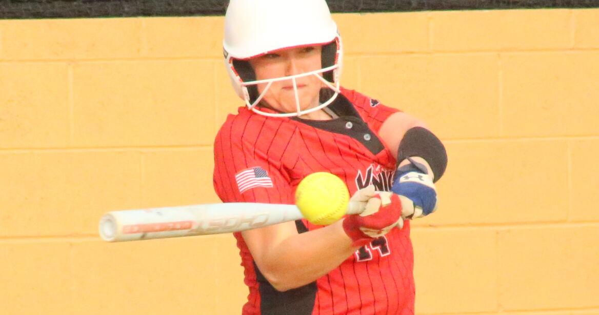 Late runs propel Lady Knights above Parkersburg South