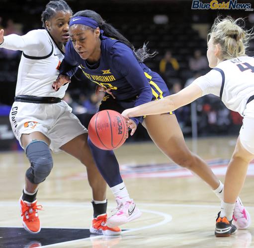 Men's Nike Gold West Virginia Mountaineers On-Court Basketball