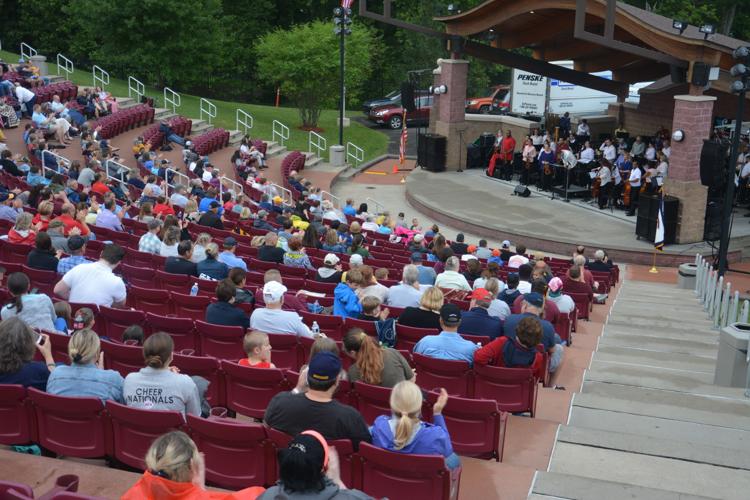 Hundreds enjoy patriotic tribute by Wheeling Symphony Orchestra during