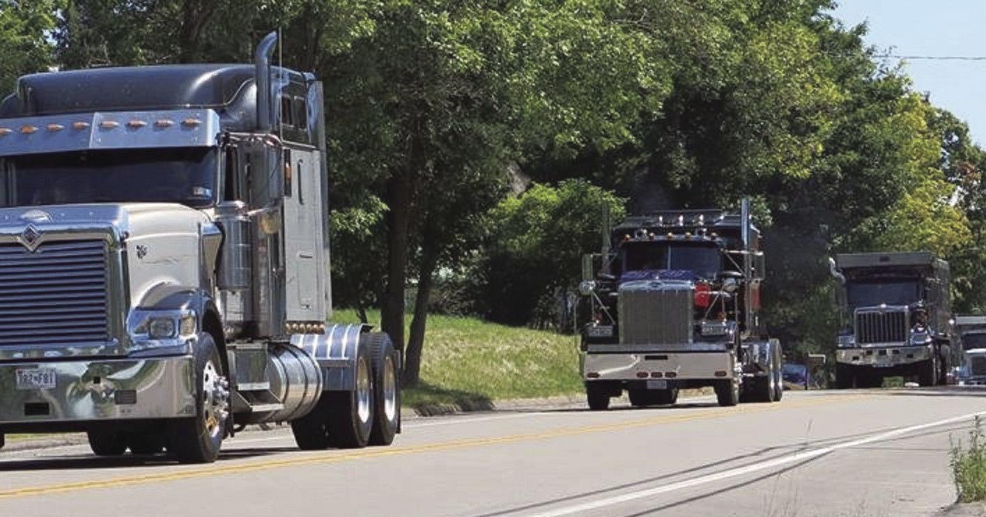 West Virginia Governor Signs Law Capping Damages in Lawsuits Against Commercial Motor Vehicles - Vimarsana News