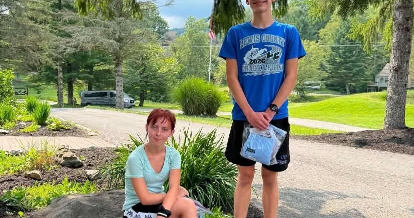 Skinner and Hefner represent Lewis County at Country Rhodes Running Camp