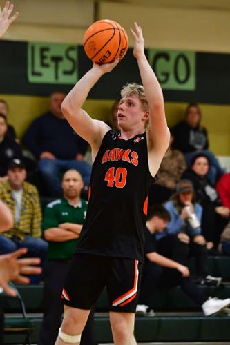 SH 40 lens back in the paint for a Hawk bucket.JPG