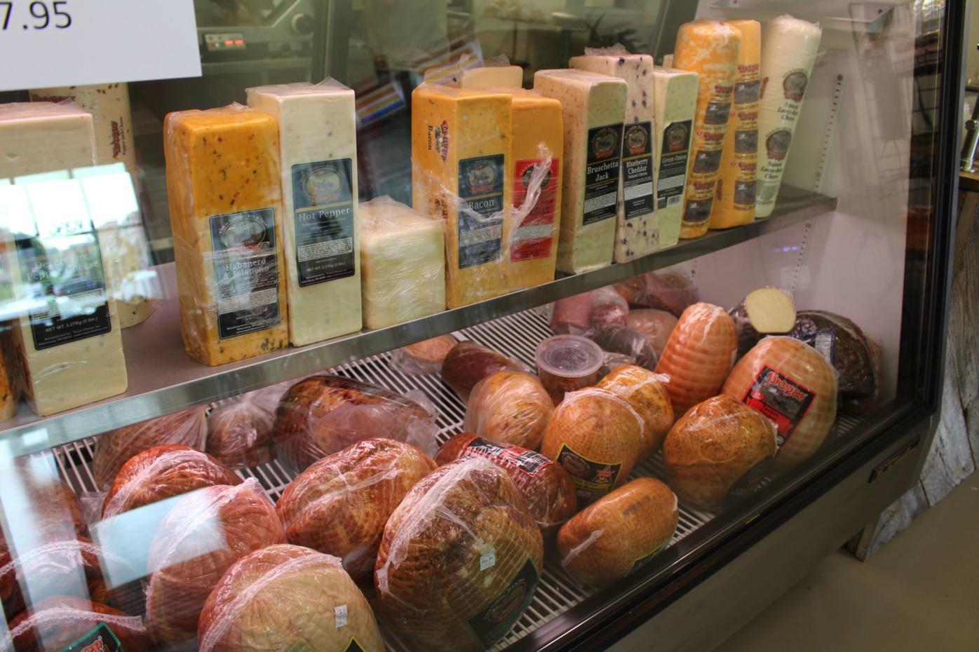 Hermosilla S Deli In Bridgeport Offers Quality Affordable Selections Of Meats And Sandwiches News Wvnews Com Oscar mayer deli fresh rotisserie seasoned chicken breast sliced lunch meat family size (16 oz package). hermosilla s deli in bridgeport offers