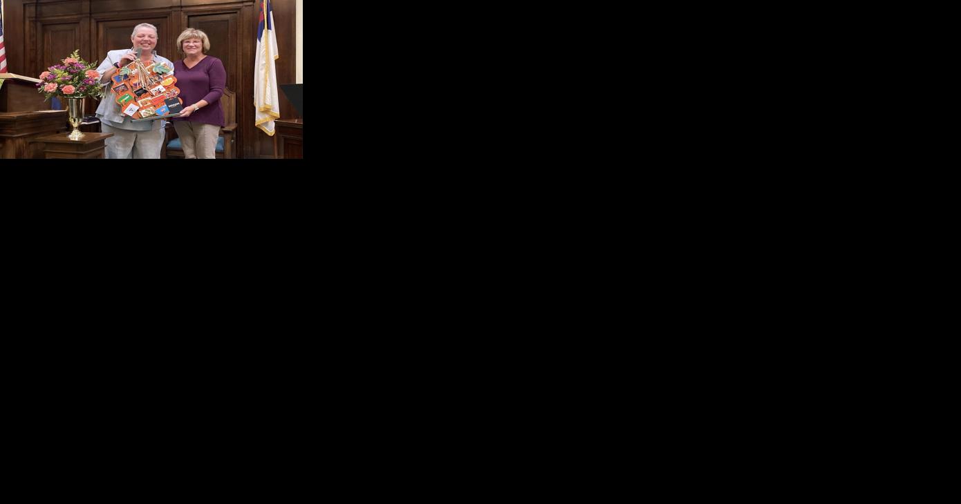 Grace UMC thanks pastor for her service - Vimarsana News