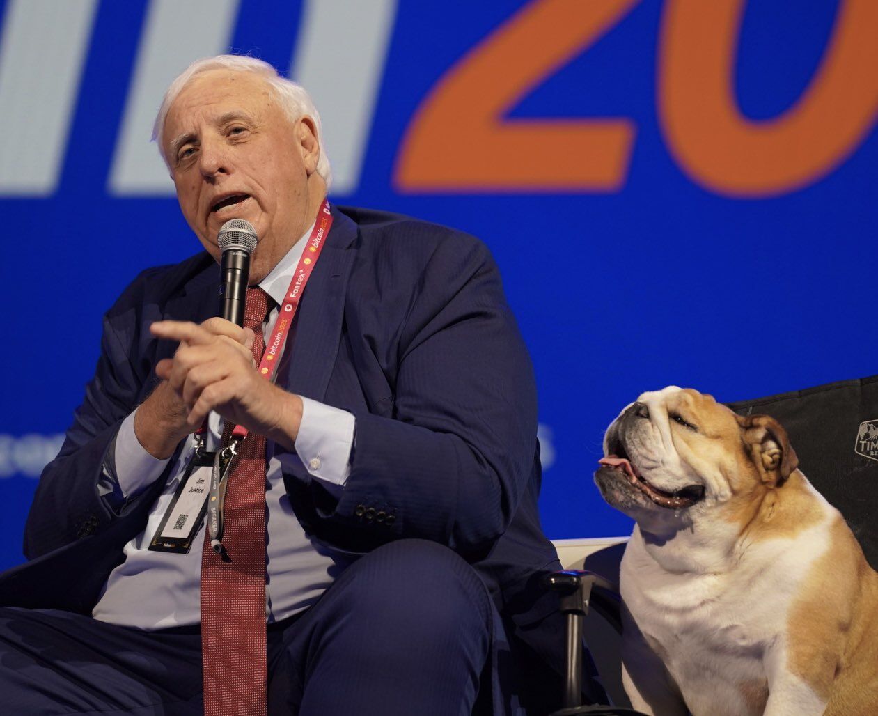 West Virginia Sen. Justice stumps for crypto at Bitcoin 2025 Conference |  WV News | wvnews.com