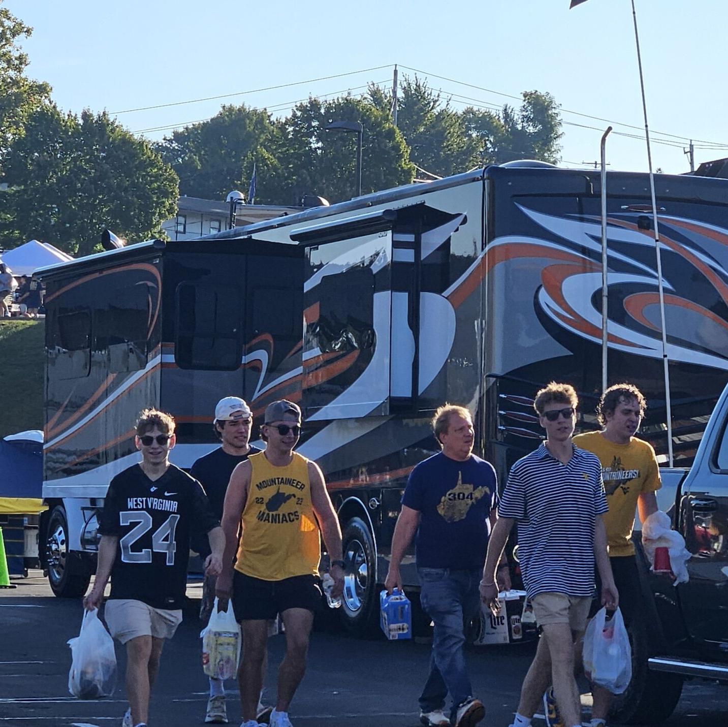 West Virginia University Vs. University of Pittsburgh game brings out  thousands of tailgaters | Local News | wvnews.com