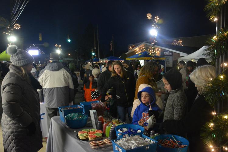 Bridgeport opens holiday season with annual Light Up Night Bridgeport