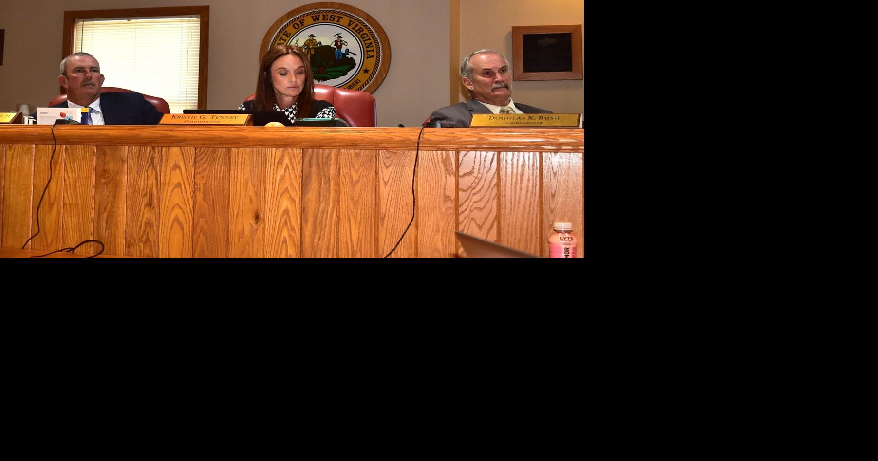 Upshur commission approves emergency call contract, trick-or-treat time during Thursday meeting