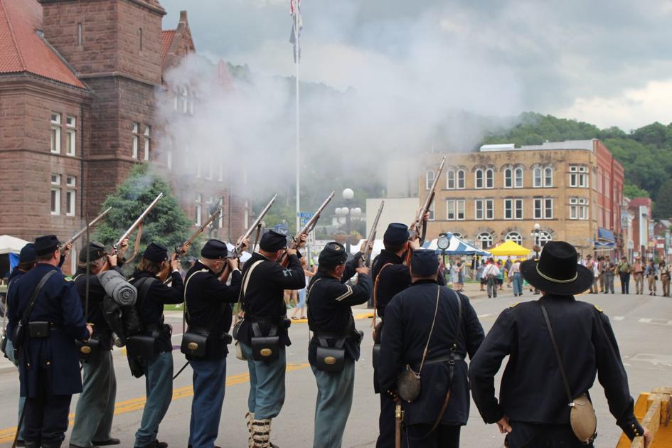 Blue and Gray Reunion's Battle of Philippi brings out community