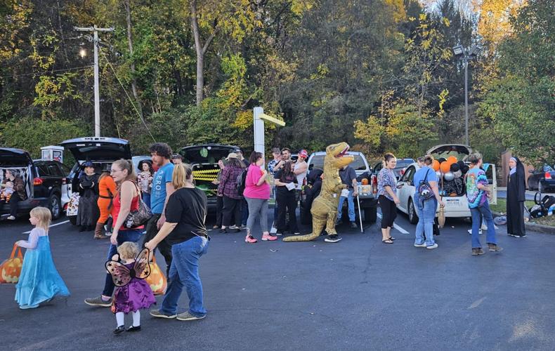 McDonald's in Buckhannon, West Virginia, holds annual trunkortreat