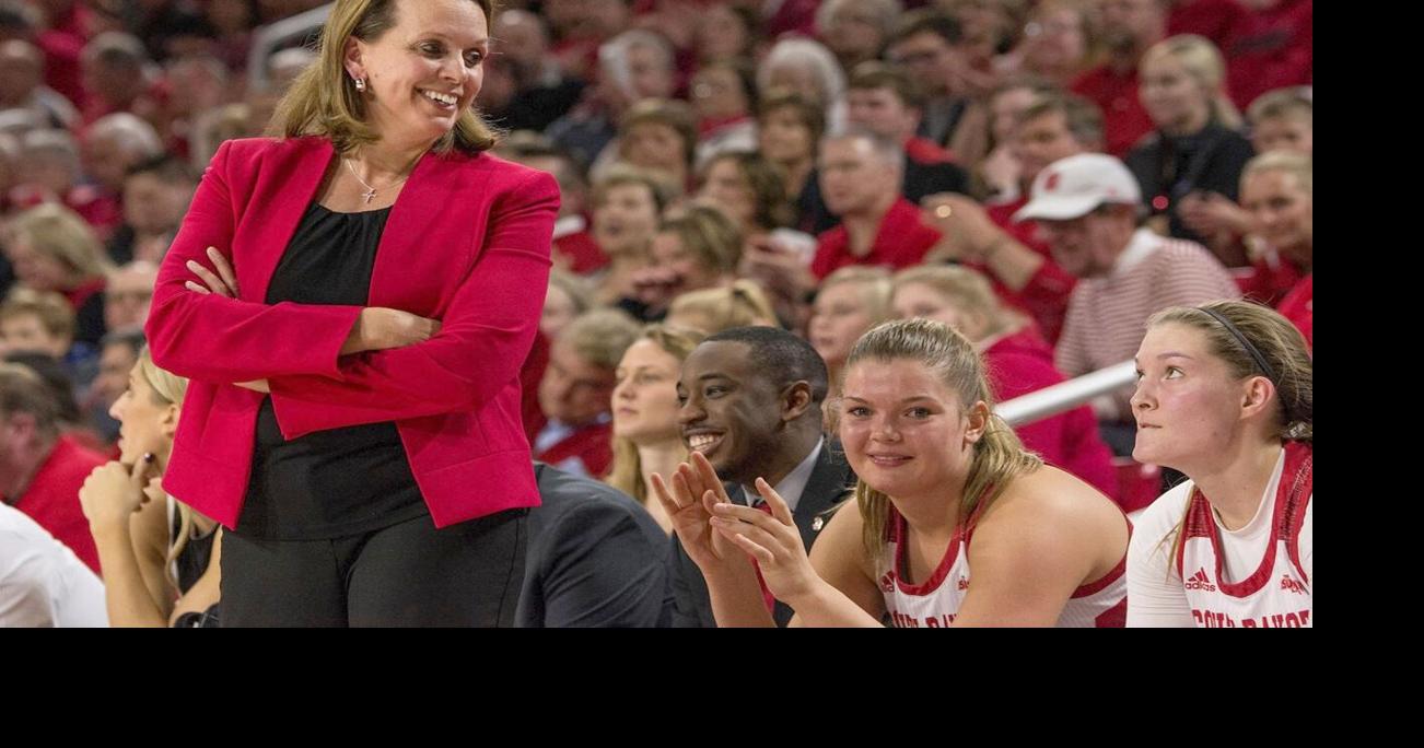 West Virginia hires new women's basketball coach | 