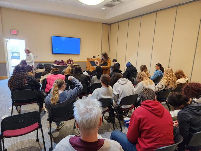 Fairmont State University hosts campus tours during college application