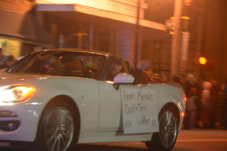 Weston (West Virginia) Christmas season with annual parade