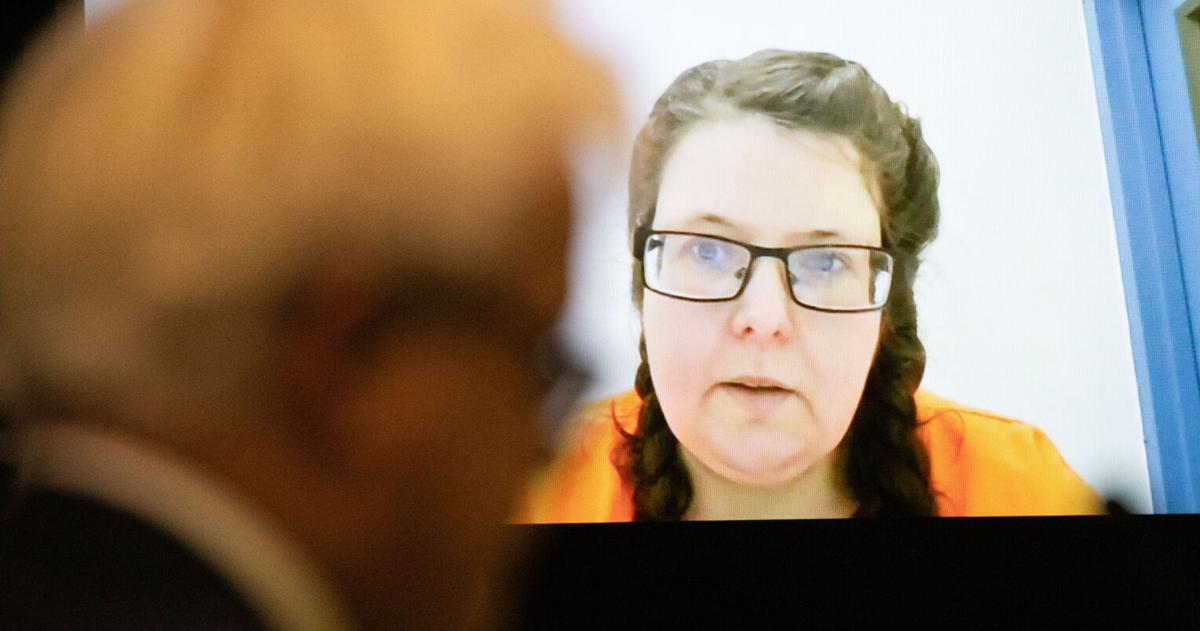 Elizabeth Spinks West Virginia judge weighs plea in case of woman accused of abducting ...