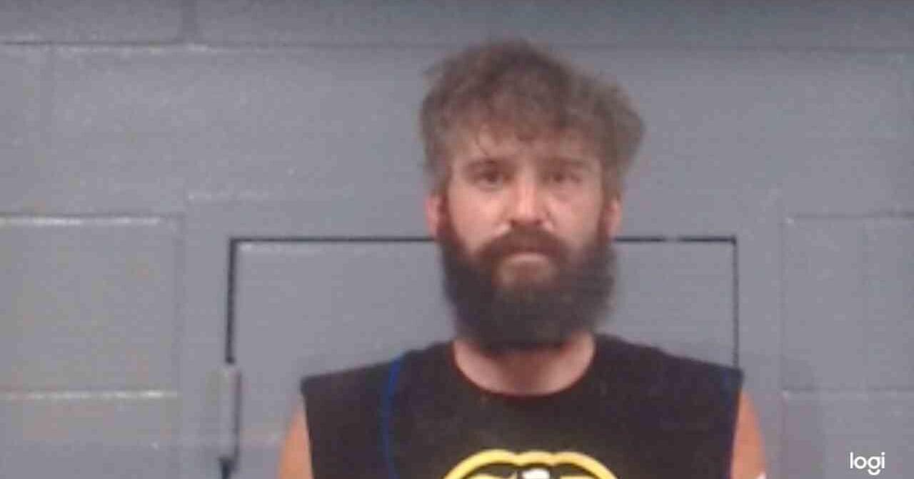 Ripley man arrested for attempting to disarm an officer - Vimarsana News