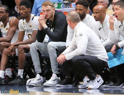 WVU Basketball Tucker DeVries Darian DeVries Front