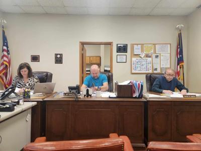 Gallia County (Ohio) Commission signs contracts for several projects