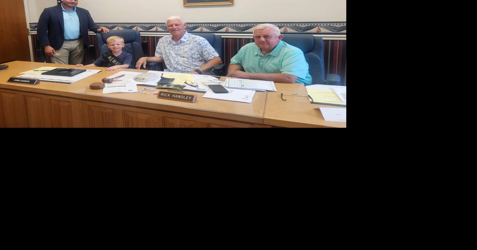 Mason County Commission greets 4-H Royalty, hears updates from local organizations