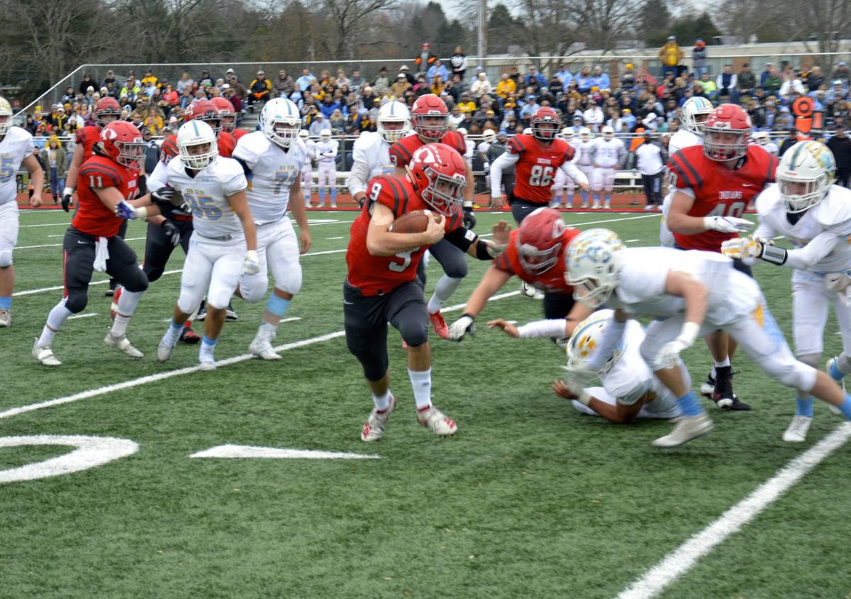 Bridgeport Takes Down Oak Glen 38 7 In Class Aa Semi Finals High