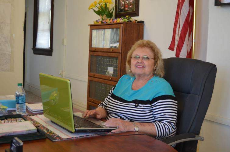 From Navy comptroller to mayor, Ruth Straley lives life of service