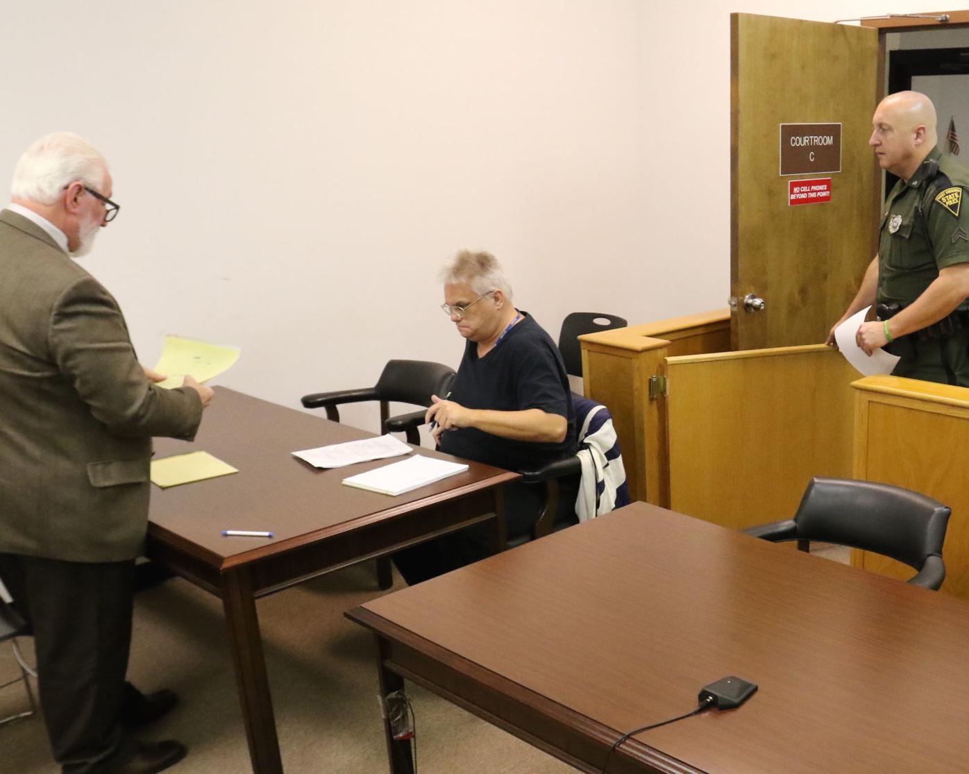 Clarksburg Wv Resident Donald Criss Charged With Two Felony Counts For Alleged Threats Against Gov Jim Justice Wv News Wvnews Com