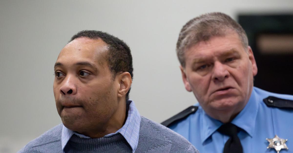 Defense lawyers ask to be removed prior to convicted murderer's 3 ...