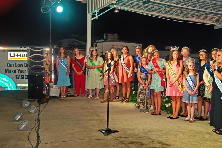 10 contestants preparing for Masion County Fair queen's pageant on