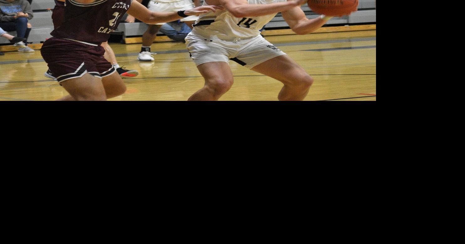 Wheeling Central stuns North Marion on 3-pointer at buzzer