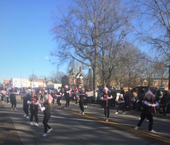 Gallipolis Christmas parade draws 70 entries, plenty of spectators