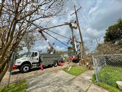 FirstEnergy crews mobilize to assist Hurricane Ida power restoration ...
