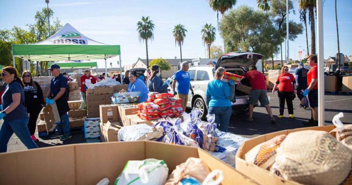 Two sure signs of the holidays in Mesa | News | themesatribune.com