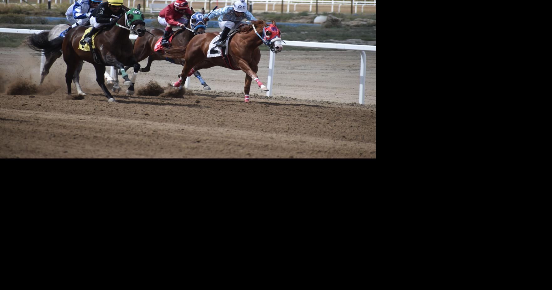 Horse Racing Sweetwater Downs draw big crowd Rocket Miner