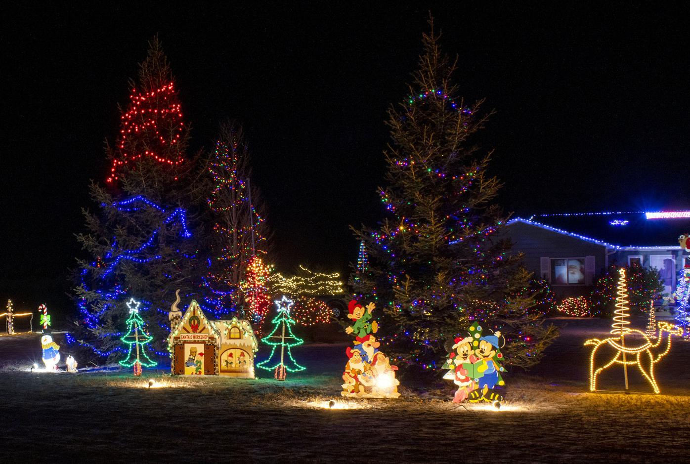 Cheyenne Christmas Lights Map 2022 Christmas Displays Around Cheyenne Shine For Memory, Family And Community  Spirit | Features | Wyomingnews.com