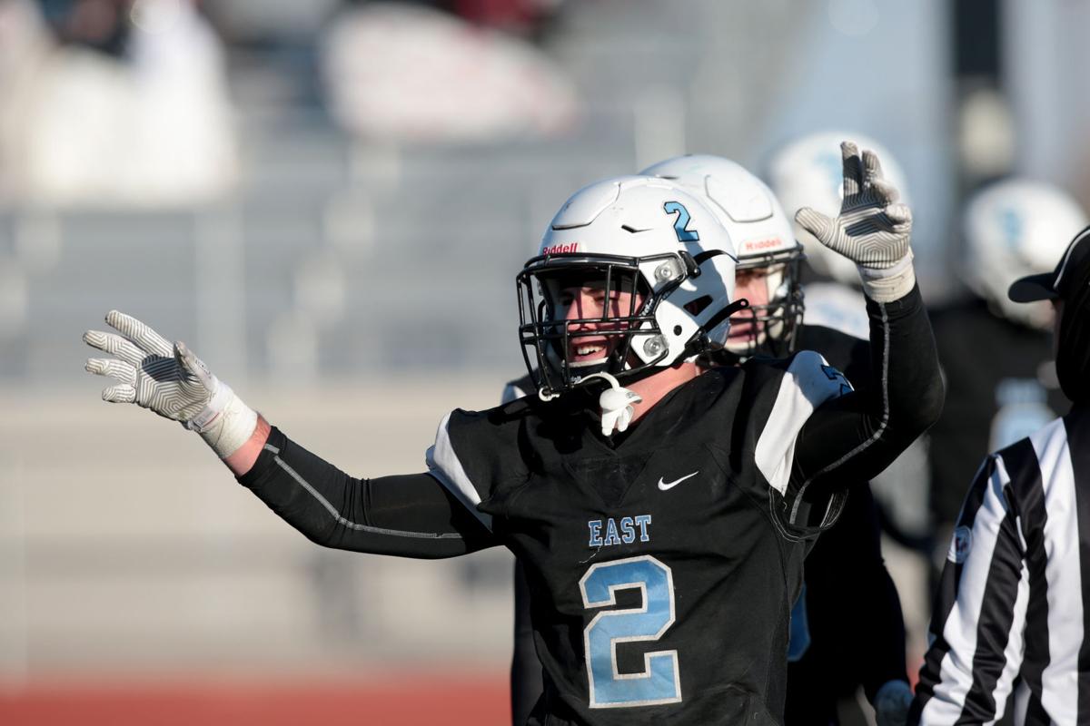 20201115-spts-eastfb-mc-5.JPG