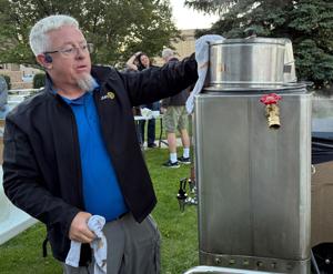 Upgraded coffee maker helps keep cups flowing