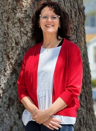 Chetterbock announces candidacy for Sweetwater County Clerk of District ...