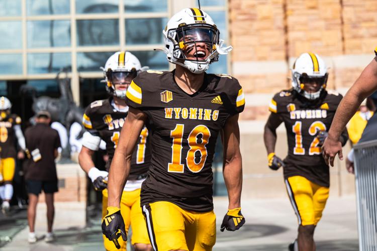 Cowboys fall to 1-5 with home loss to Aztecs | University of Wyoming ...