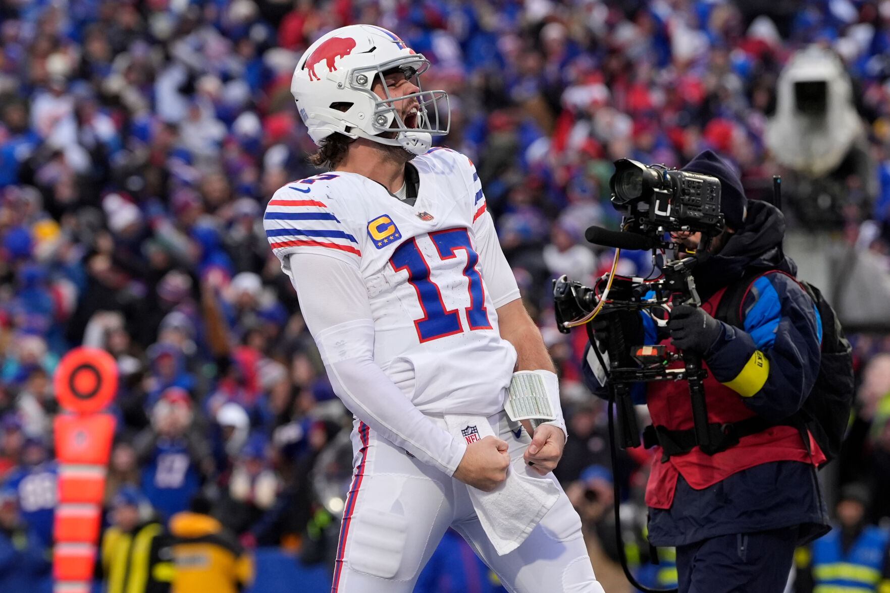 Pokes in the Pros: Josh Allen accounts for six TDs in Bills' win